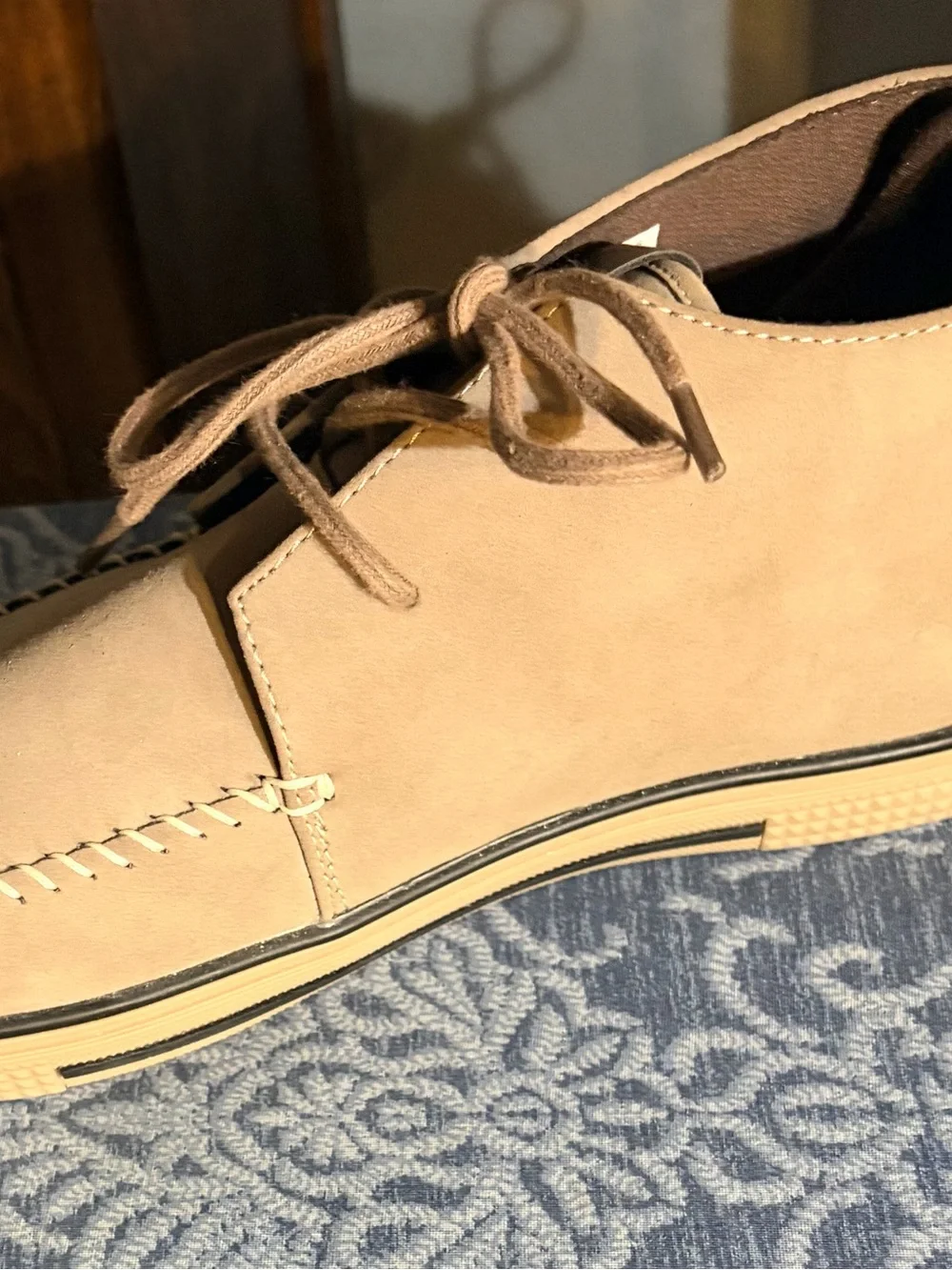 Kenneth Cole Men's Chukka Boots in Beige Size 10.5